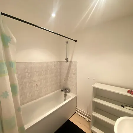 דירה Au Dessus Du Jardin - 185 *